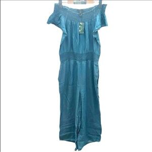 NWT💙Off-Shoulder Flared Legs Oversized Jumpsuit
